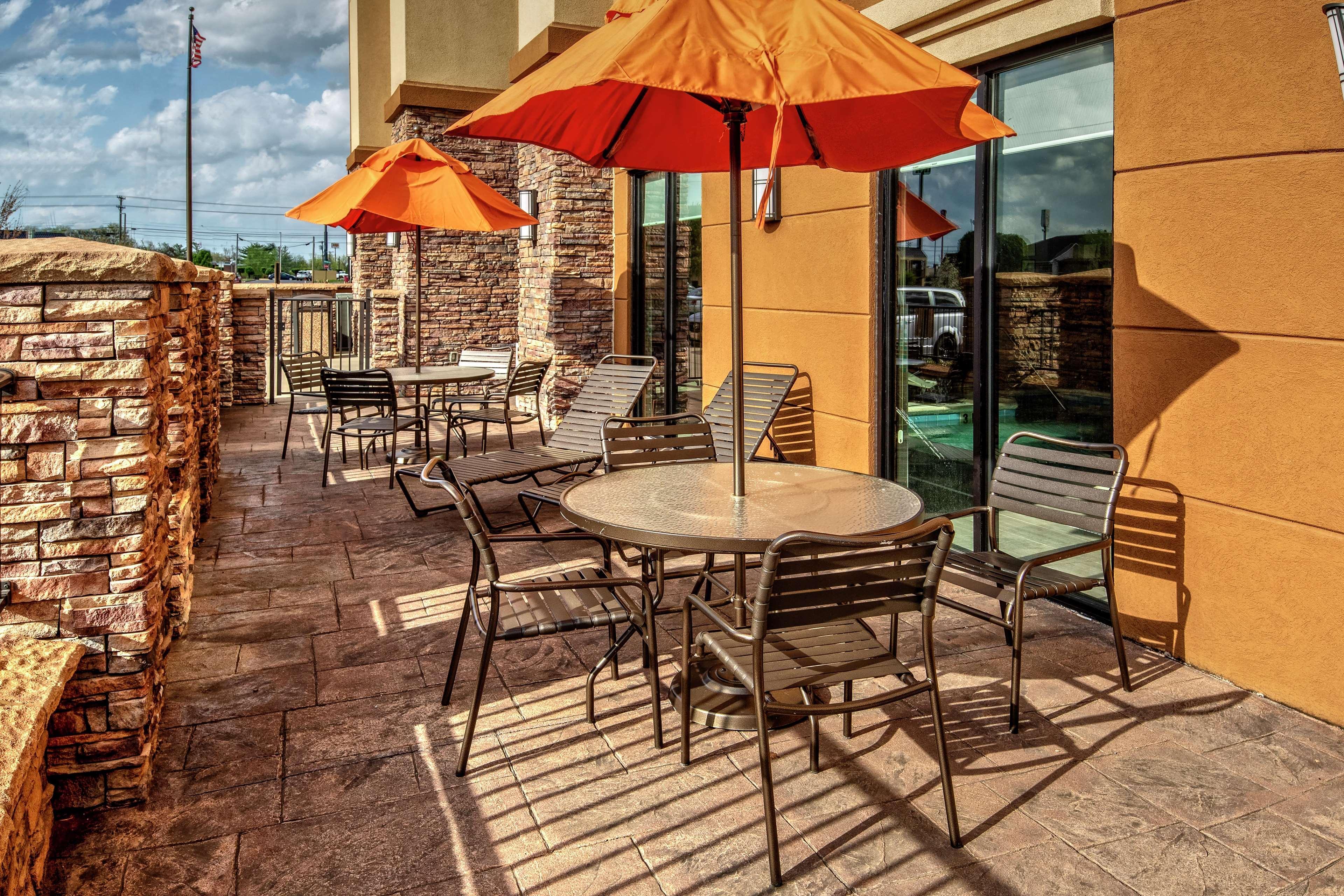 Hampton Inn & Suites Clarksville Exterior foto